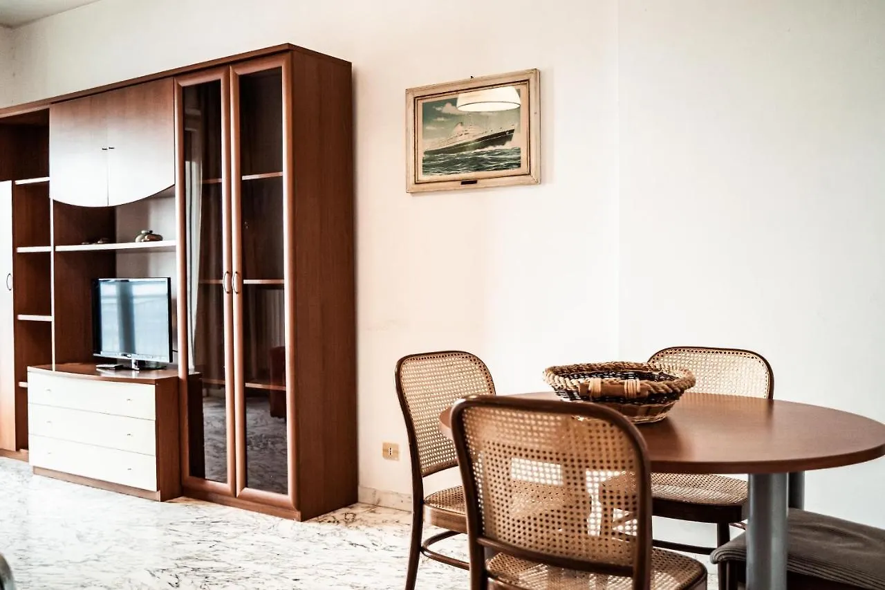 Grattacielo Vittoria Apartments Arma di Taggia 0*,