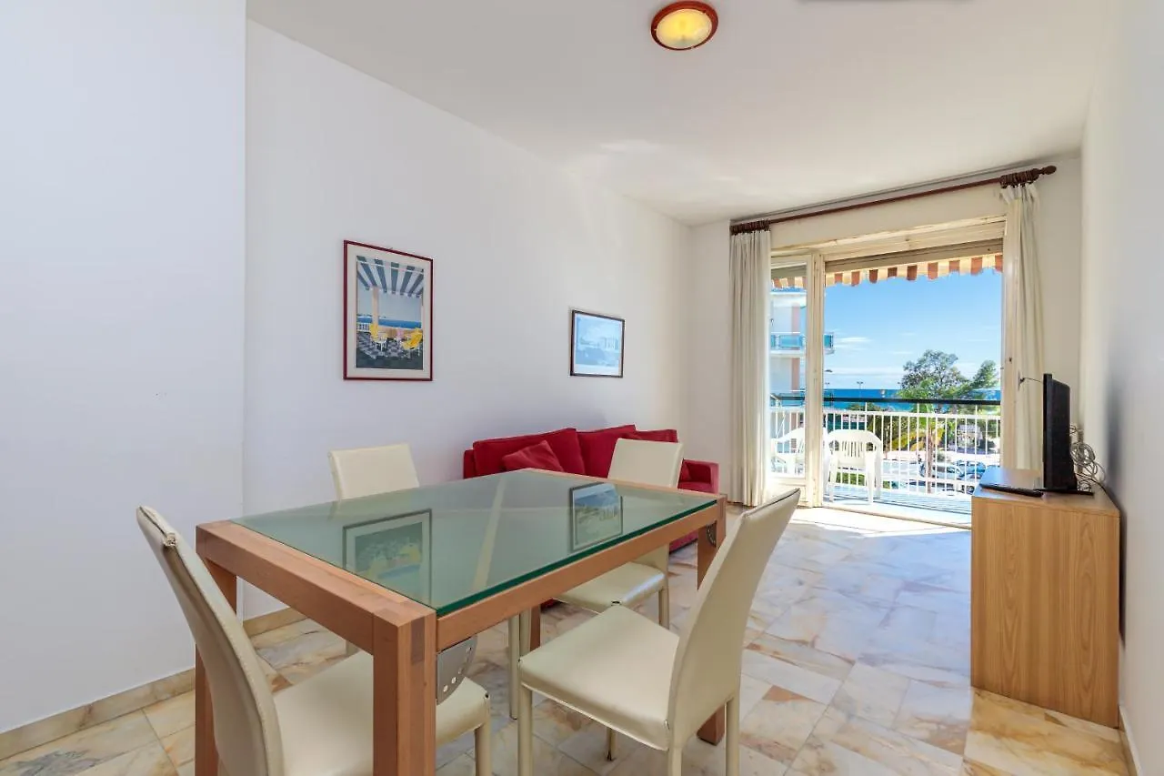 Grattacielo Vittoria Apartments Arma di Taggia