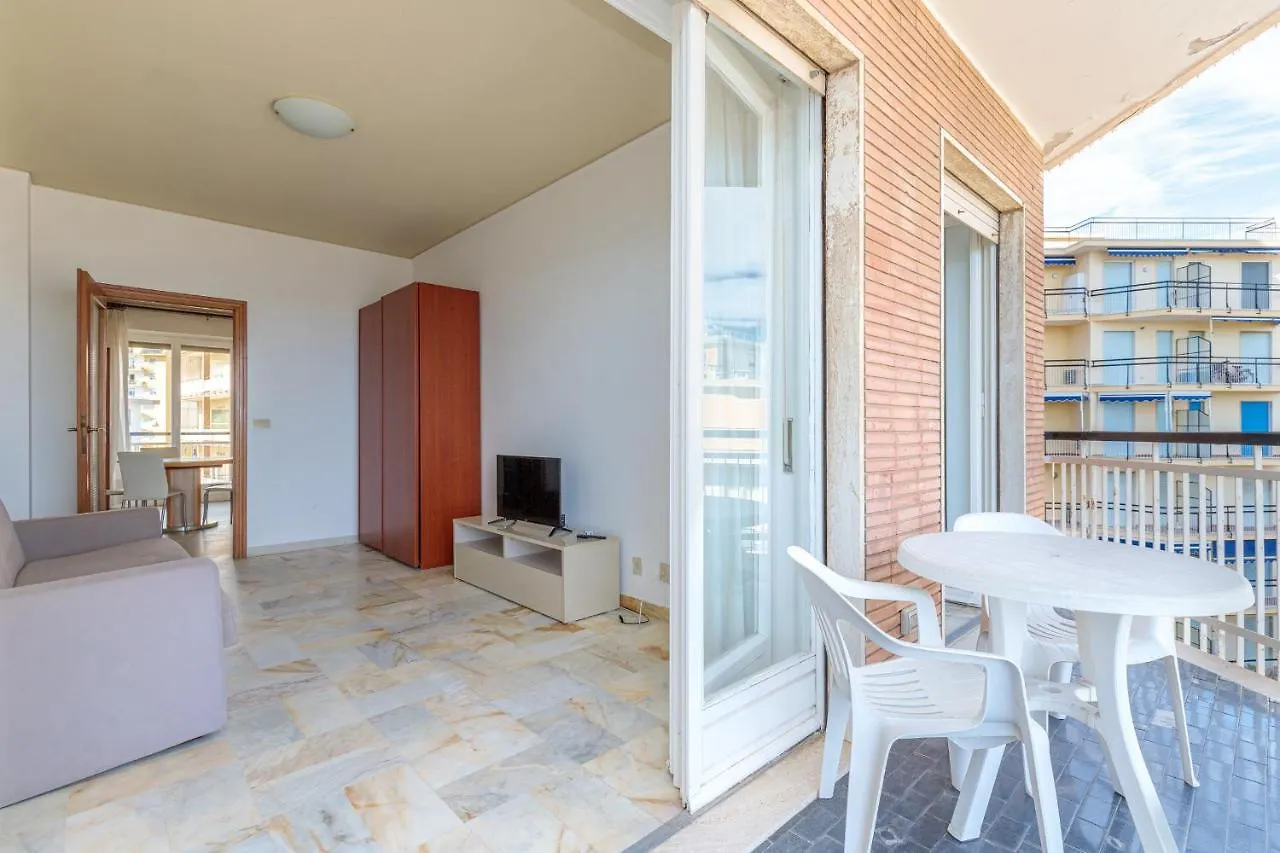 Grattacielo Vittoria Apartments Arma di Taggia