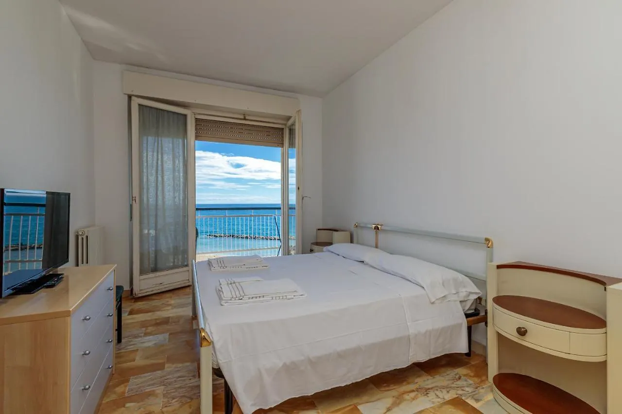 Grattacielo Vittoria Apartments Arma di Taggia