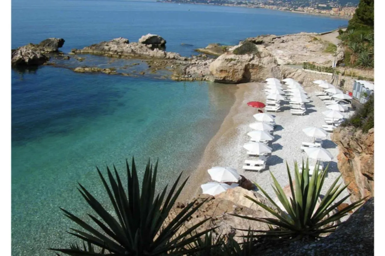 Grattacielo Vittoria Apartments Arma di Taggia Italia