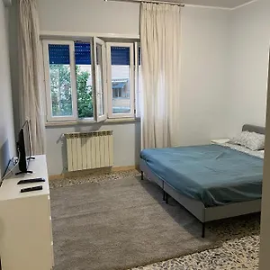 Domus Da Antonio , Fiumicino Italia