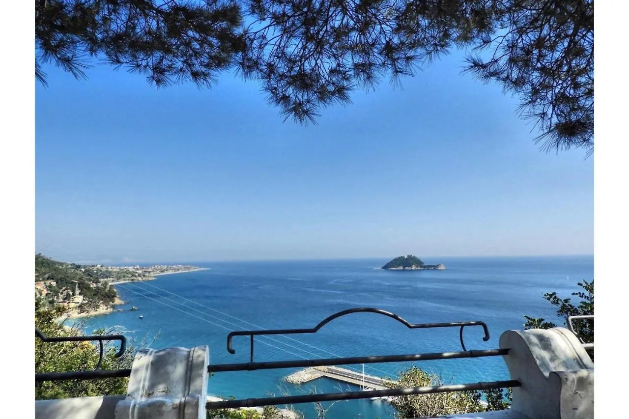 Grattacielo Vittoria Apartments Arma di Taggia 0*,  İtalya
